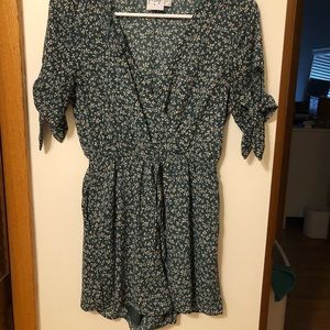 Princess Polly floral romper (0)